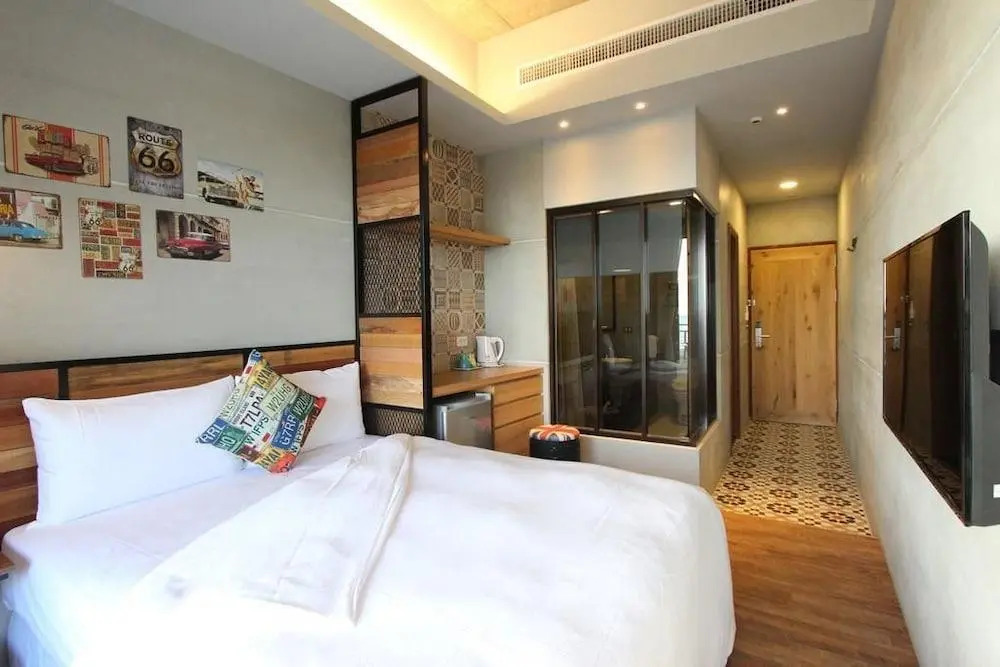 Hido Hostel II
