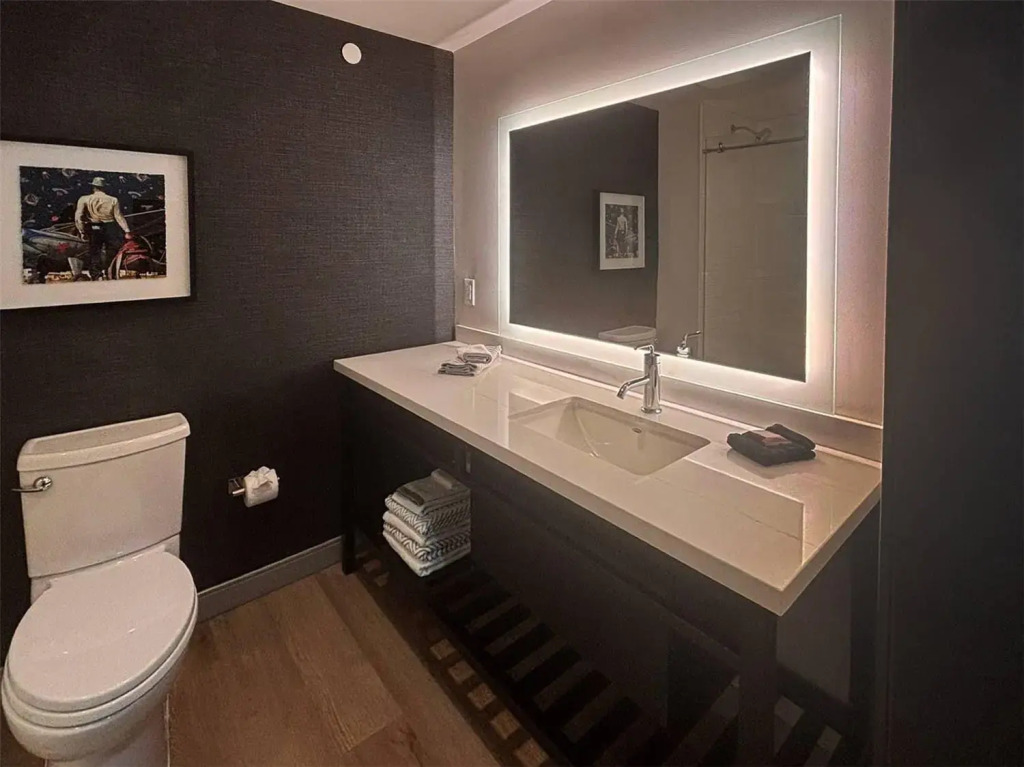 Cambria Hotel Fort Worth - Medical Center