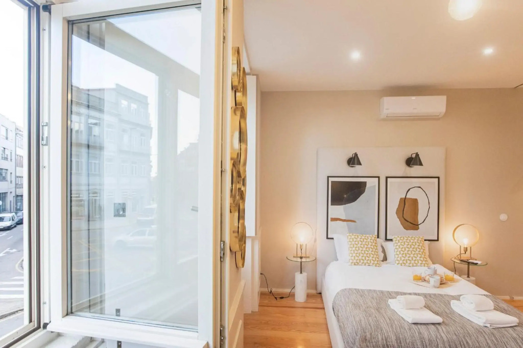 Cute & Bright Flat w/ AC by LovelyStay