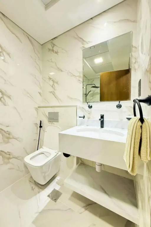 Stylish Studio Pool View JVC Elysee 3