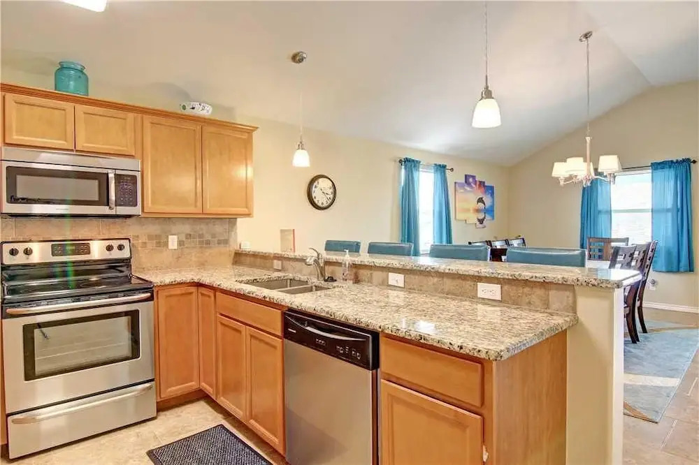Dolphin House 3 Bedrooms 3 Bathrooms Home