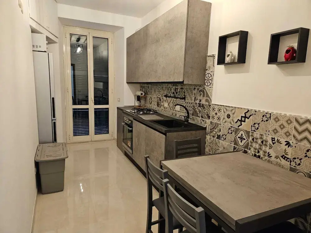 Stendardi S House