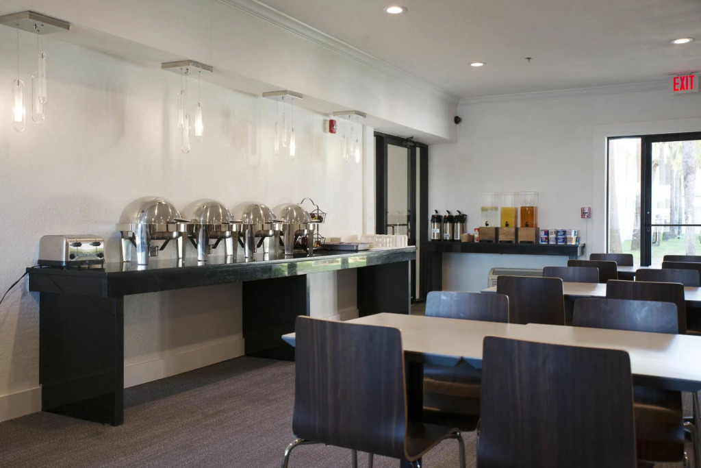 West Wing Hotel, an Ascend Hotel Collection Member