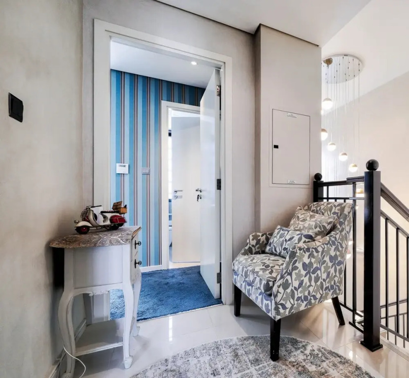 KOHH – 3BR Townhouse in Claret