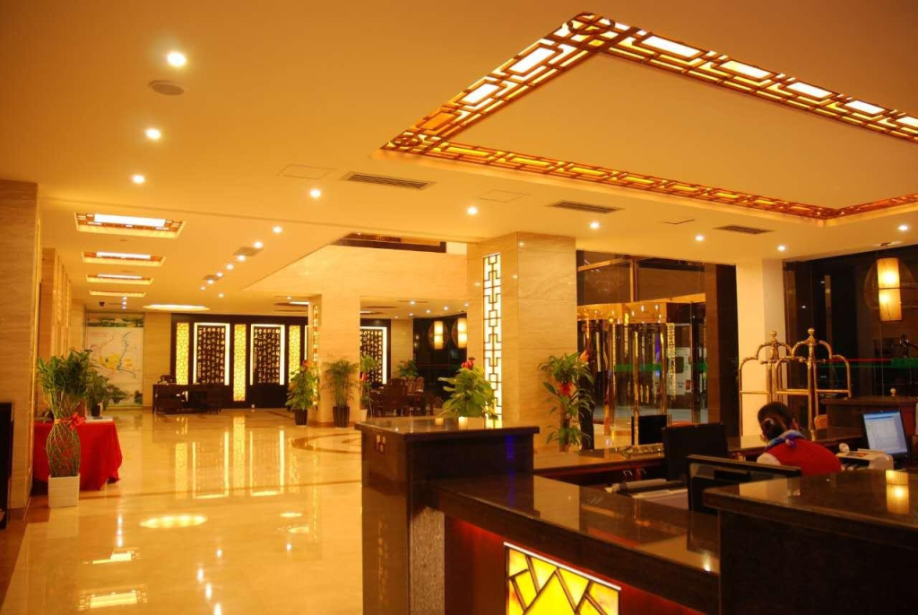 Jasper International Hotel