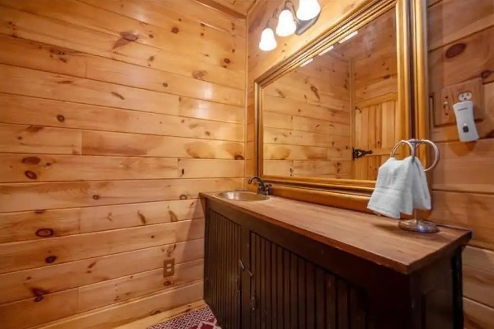 Underlook Cabin-secluded Cabin With Wifi Large Deck Gas Grill Wood Fireplace