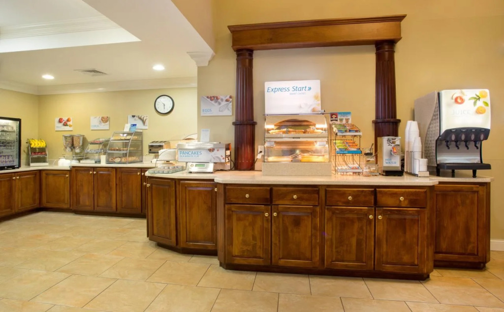 Holiday Inn Express & Suites Richmond by IHG