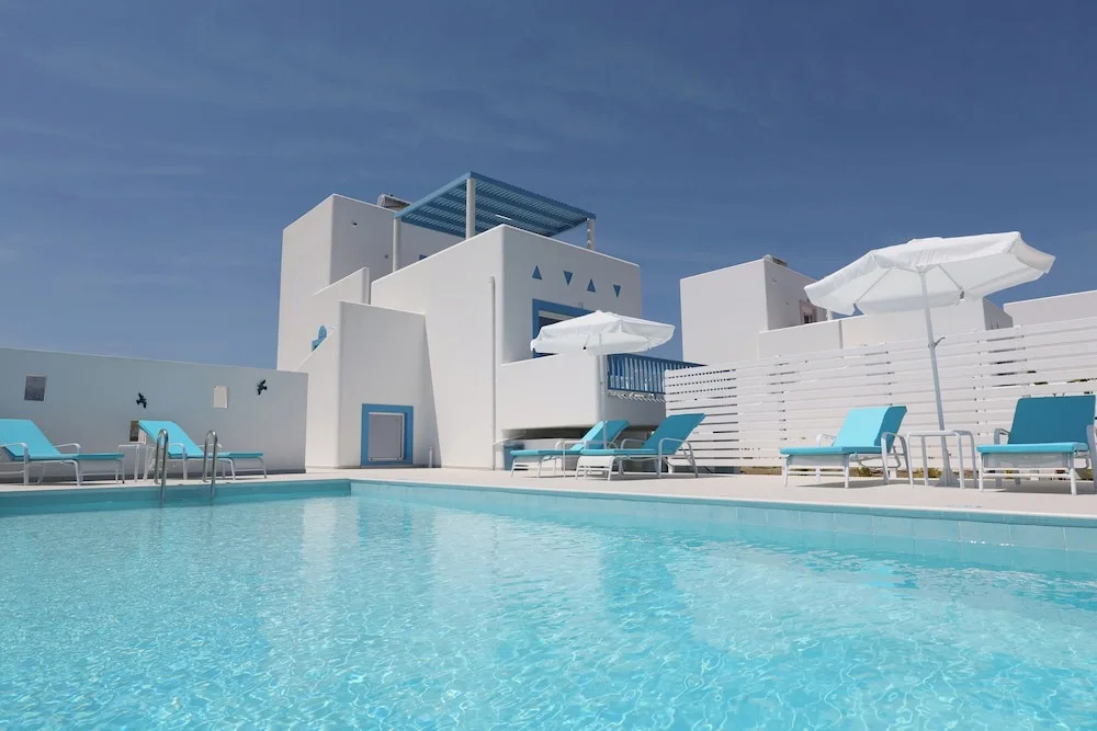 Xenos Villa 6 with a Private pool near the sea