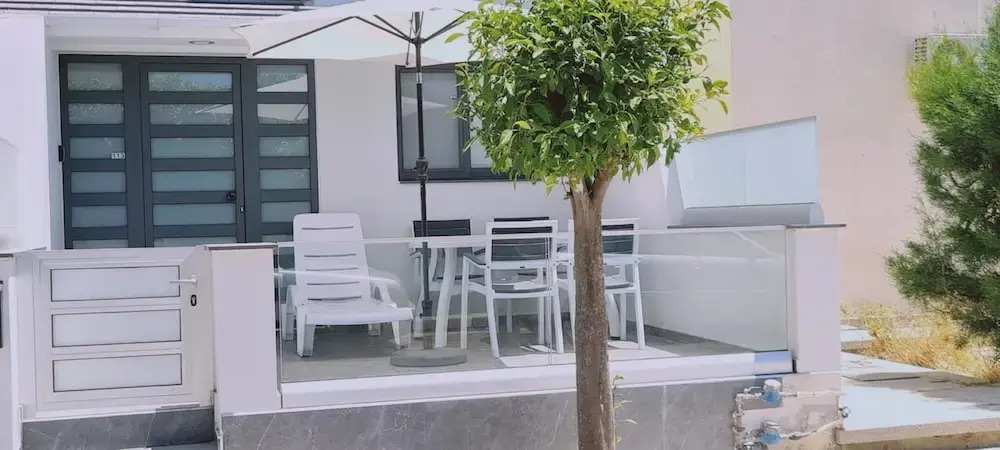 14 AN - 113 Nissi Twins Apartment