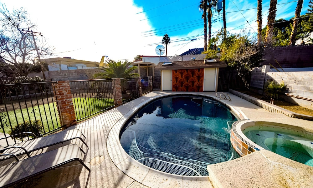 Las Vegas Pool House