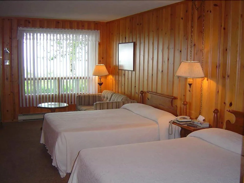 Hotel La Roche Pleureuse