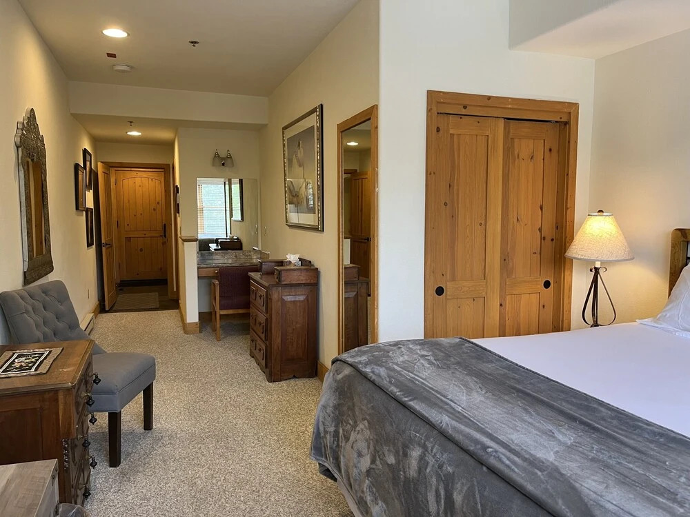 Bear Creek Lodge 209ab 2 Bedroom Condo by Alpine Lodging Telluride