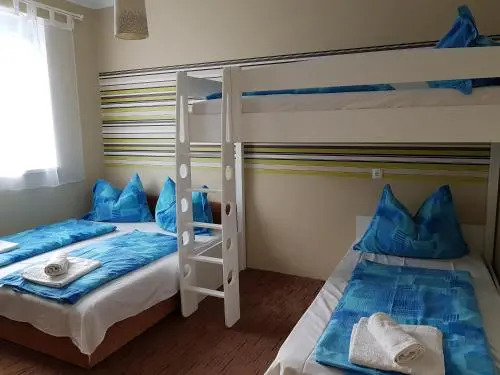 Doris Apartments