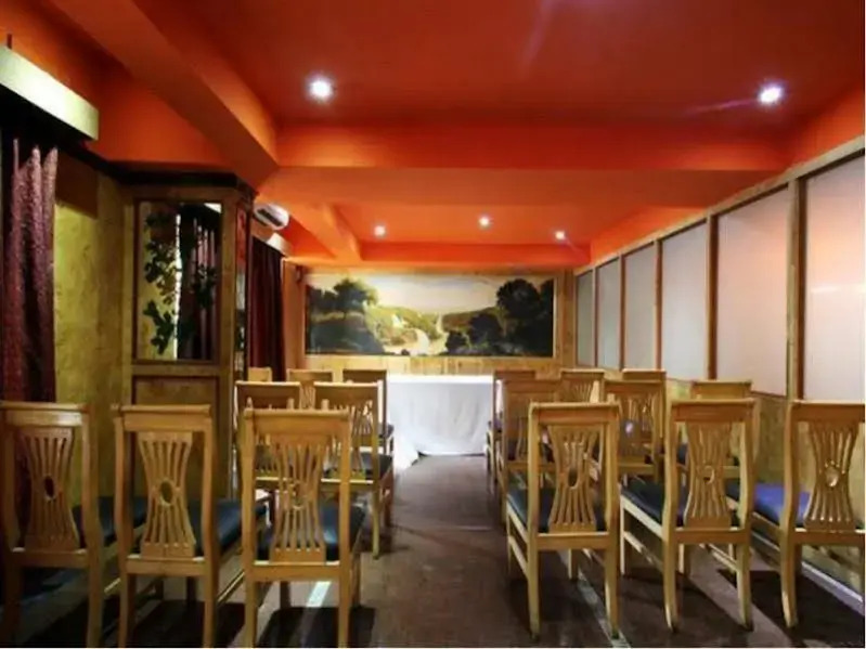 Hotel Chetan International