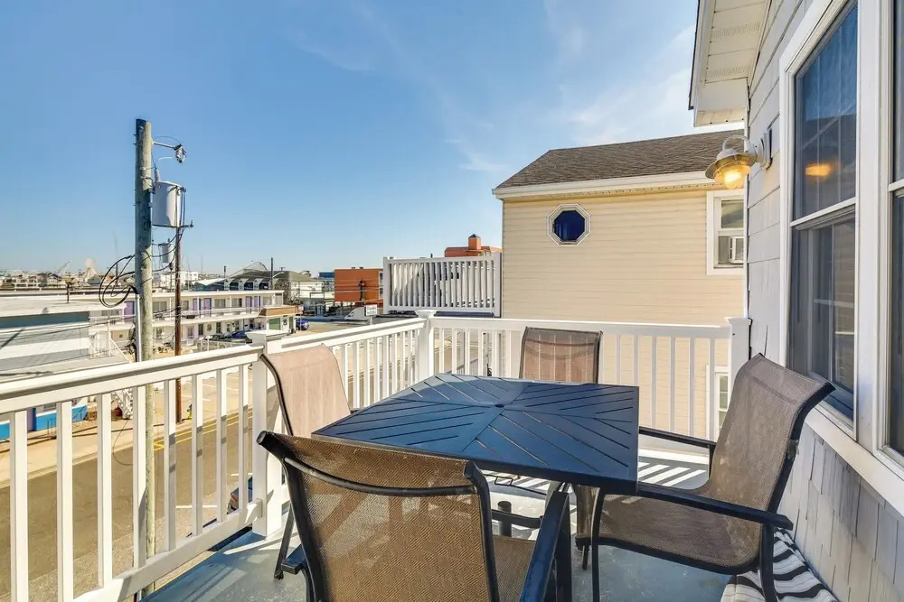 Half-mi to Wildwood Boardwalk: Family-friendly Apt