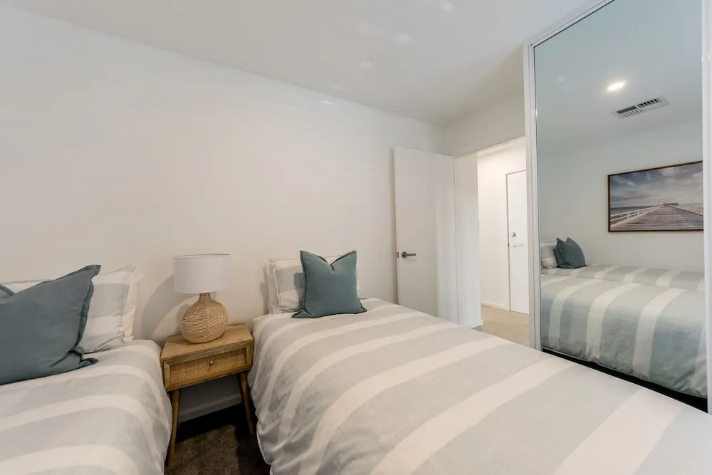 Sandcastle, 26a Winsor Street