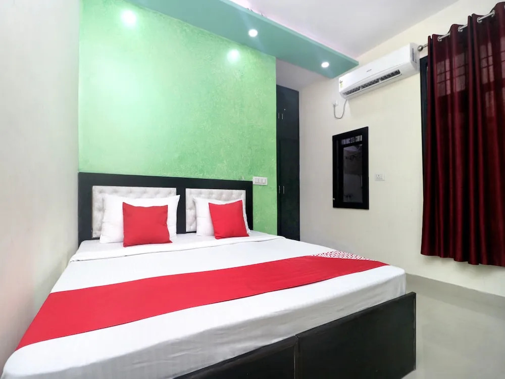 OYO 16700 HOME Exotic 2 BHK Dream View Khanyara Road