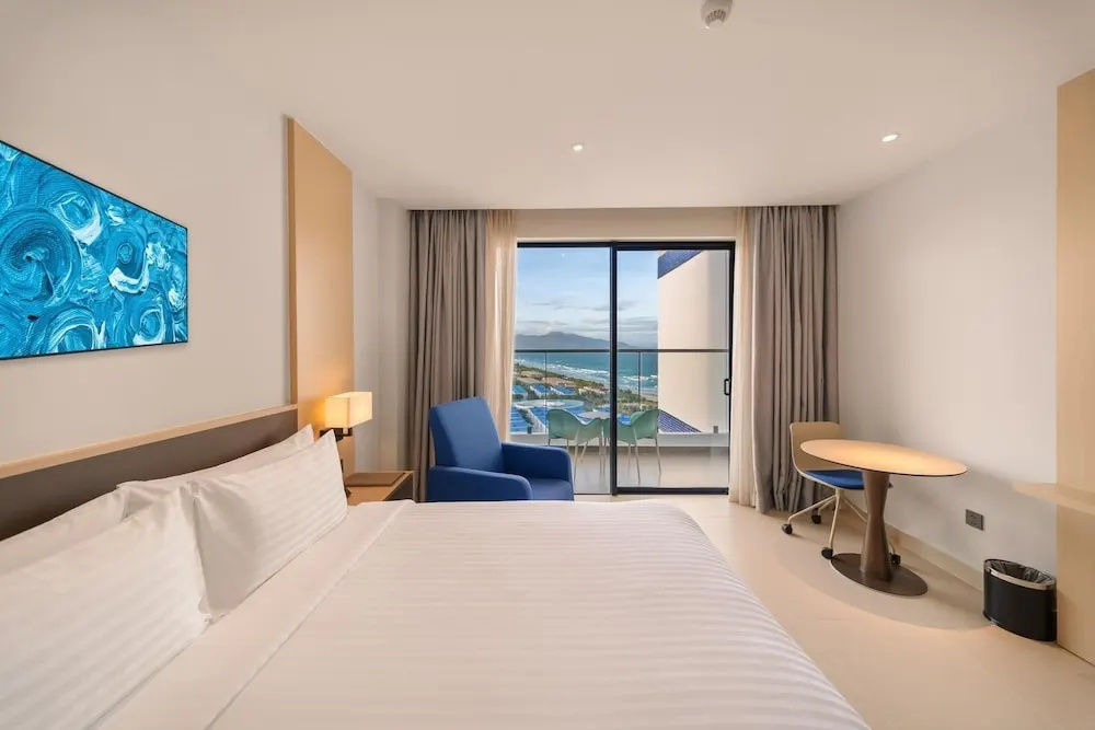 Sunshine Cam Ranh See View