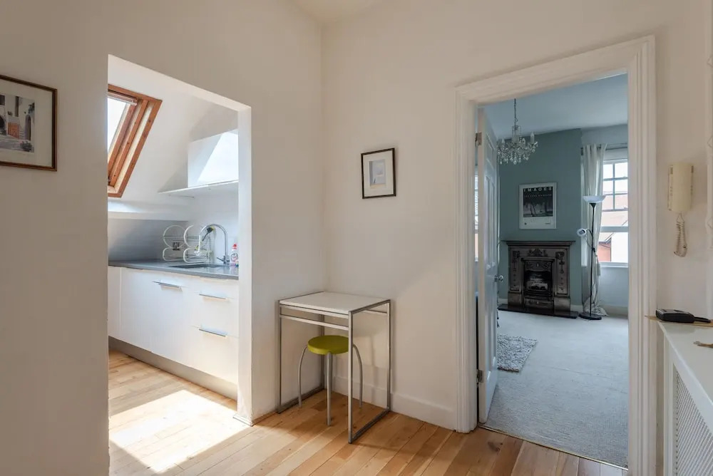 Bright 2Br Home In Wimbledon 4 Guests