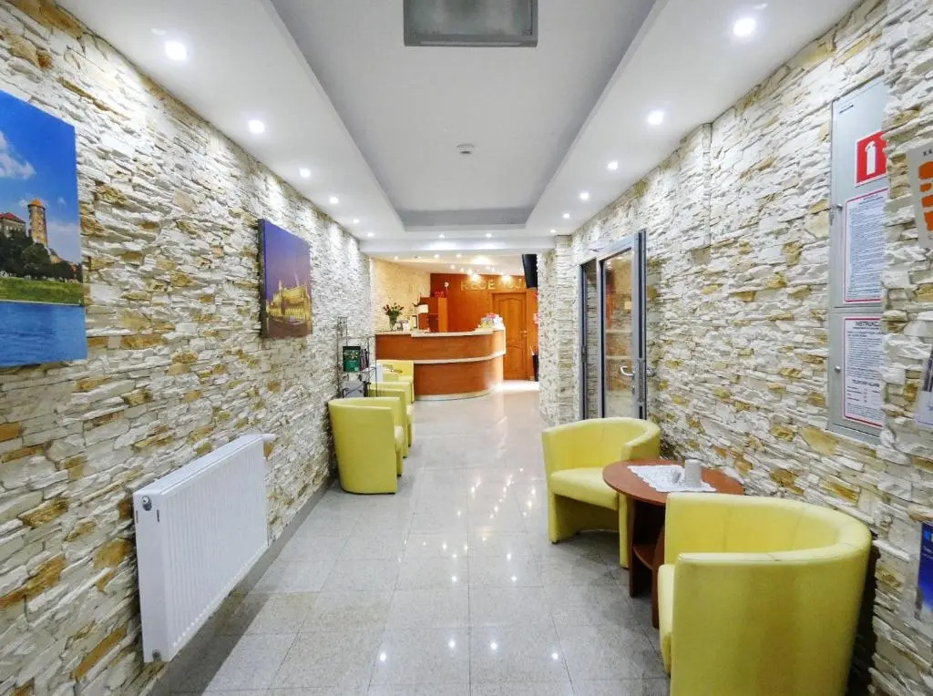 Aparthotel Adler