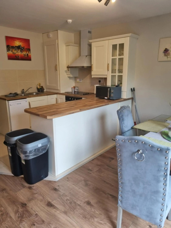 2Bedroomed apartment on first floor with balcony