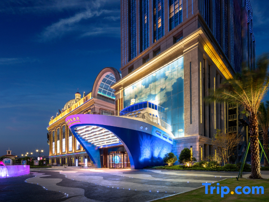 Global Harbor Cruise Hotel