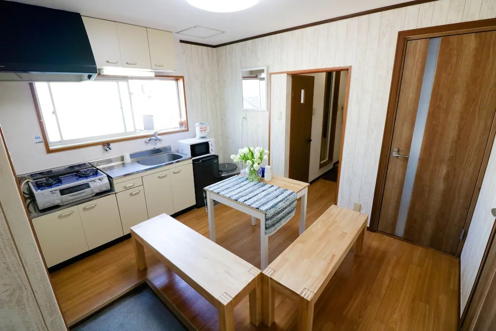 Maru House - Hostel
