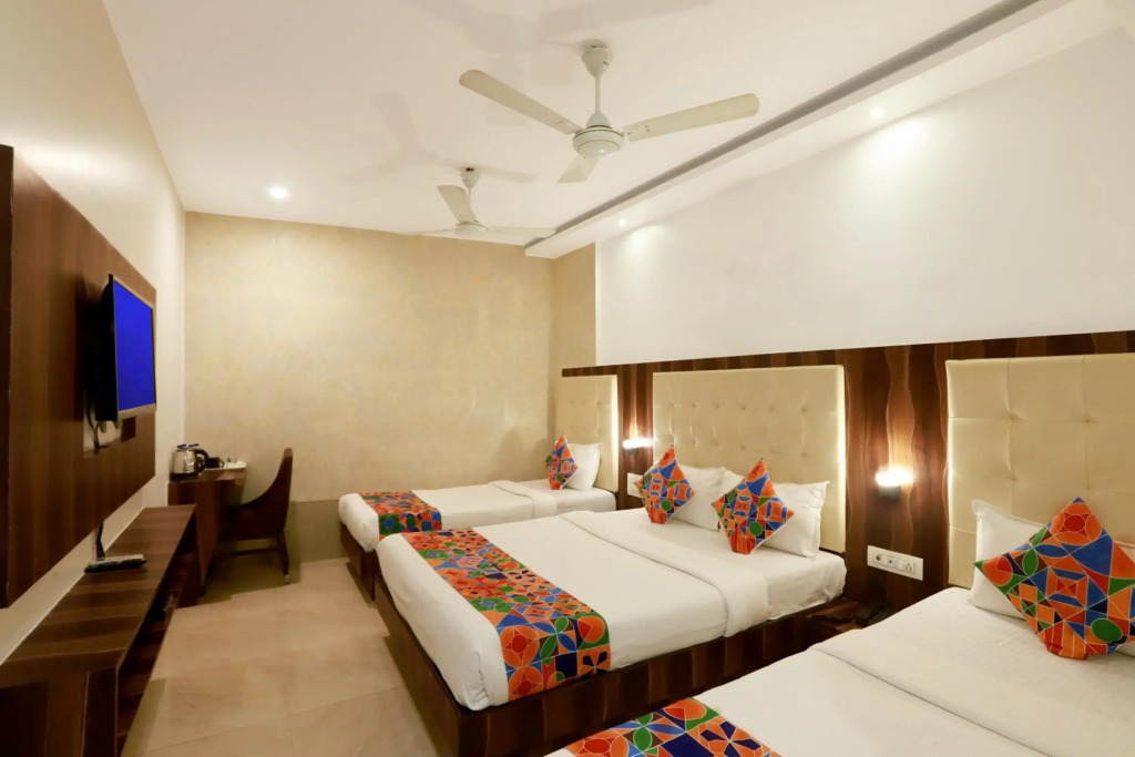 FabHotel Atlas Plaza Andheri East