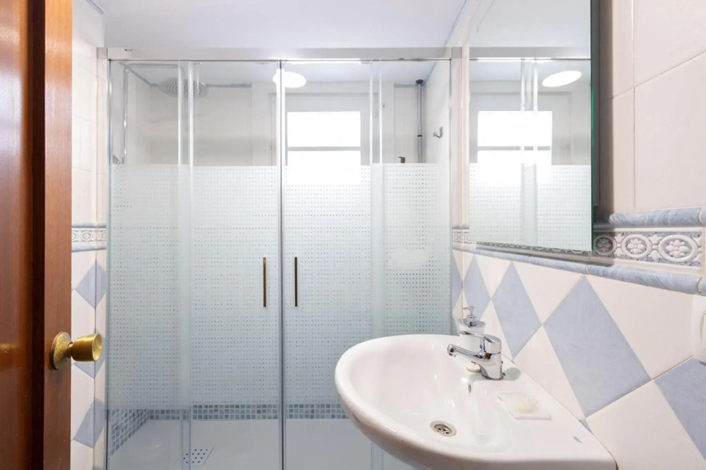 El Salvador City Center Suite by Valcambre