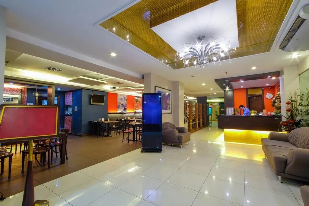 ZEN Rooms Basic Quezon V Mapa