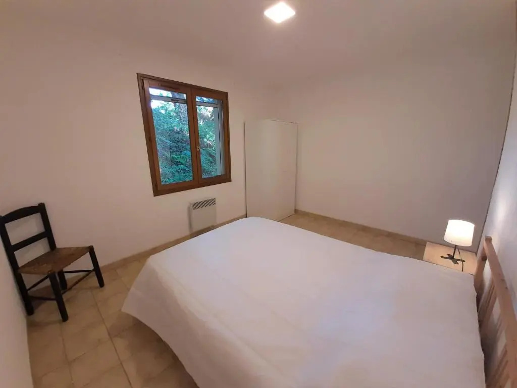 Maison familiale avec jardin, près de locéan dans un quartier calme - FR-1-239-820