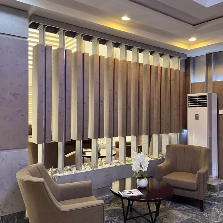 Elegant Hotel & Suites by City Green