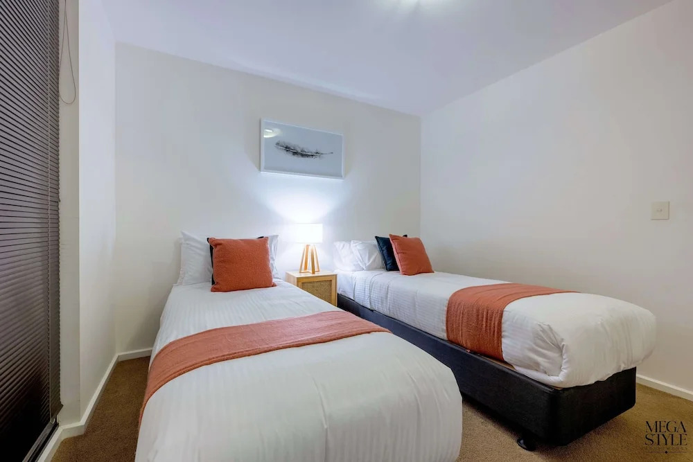 Mega Style Apartments Mainpoint