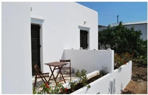 Elenis Studios