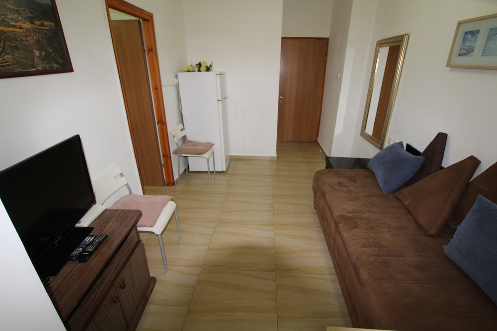 Arendaizrail Apartments - Hertsel Street 72