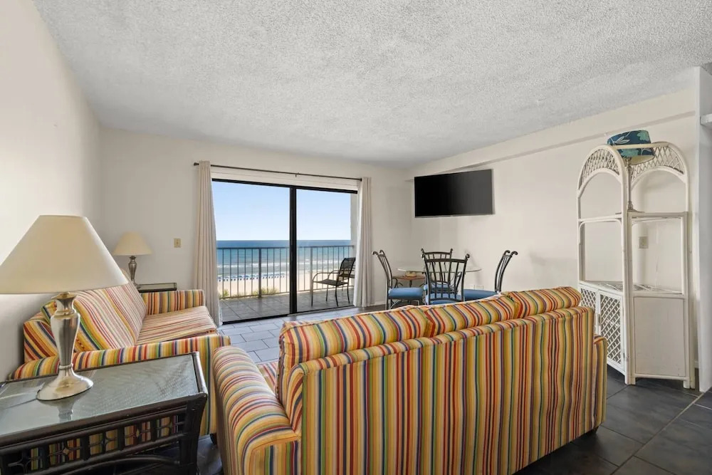 The Summit Unit 512