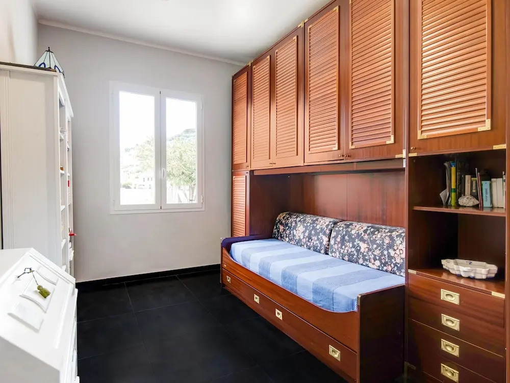 Scenic Holiday Home in Cipressa Near Town Centre