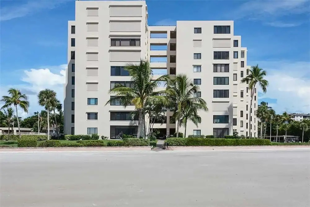 Sandarac A702 - Three Bedroom Condo