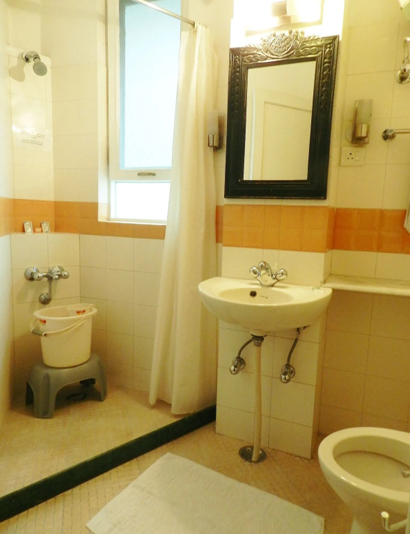 Om Niwas Suite Hotel