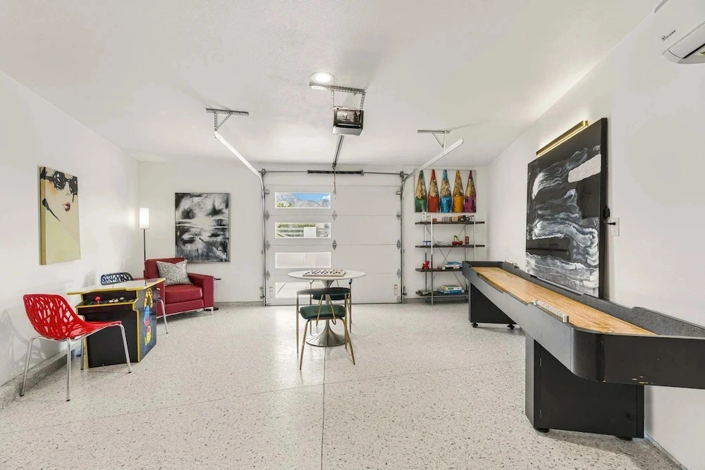 Sunview Escape, a Freshly Remodeled Retreat
