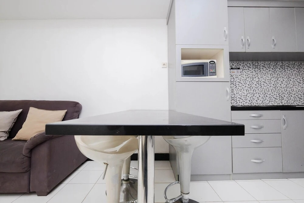 Nice And Elegant 1Br At The Wave Kuningan Apartment