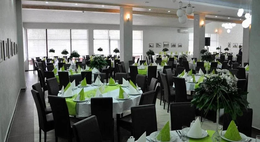 Jezero Hotel