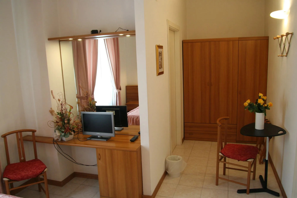 Hotel Elena