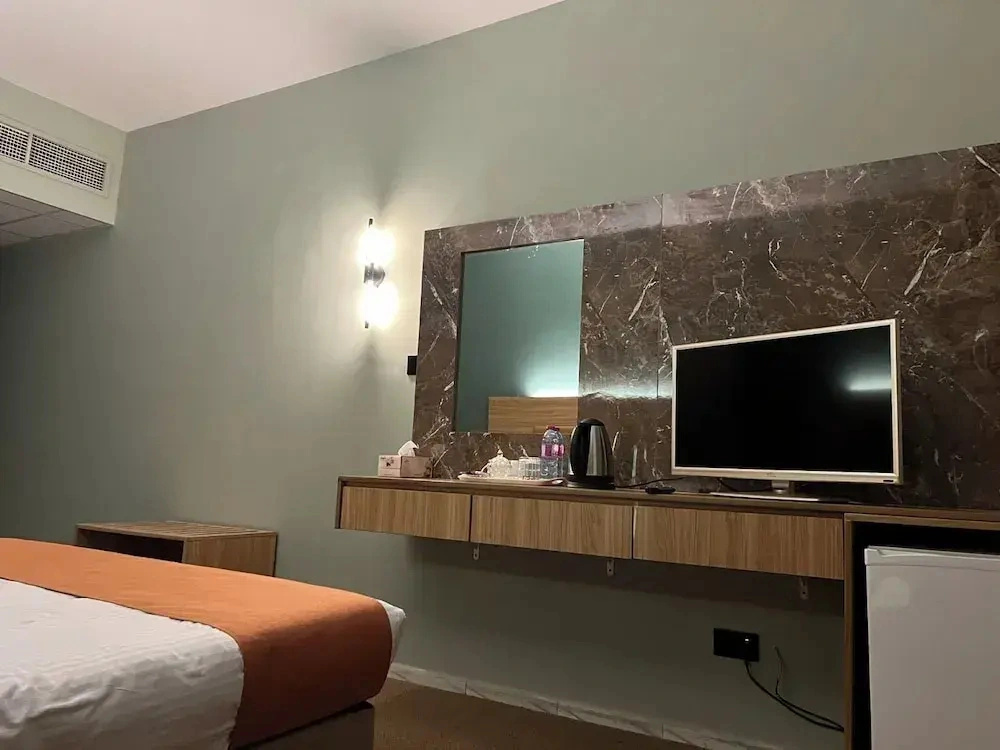 Aygro Hotel