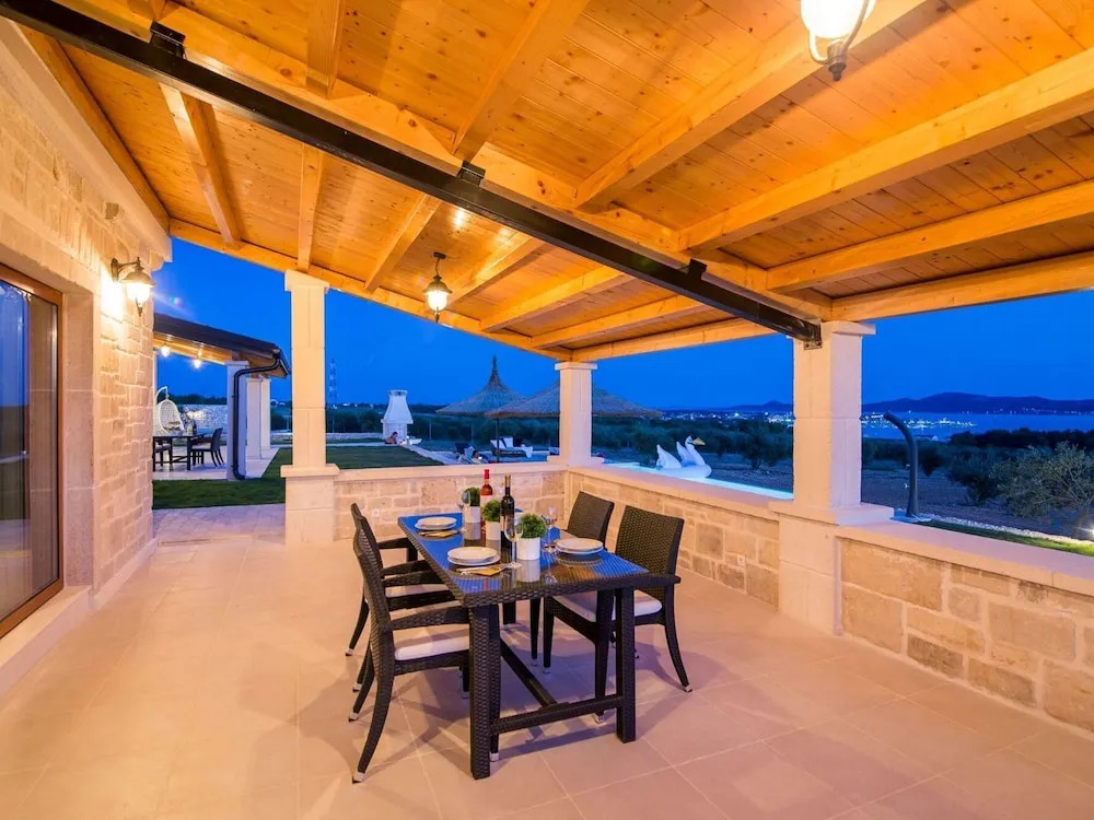 Spacious Villa in Biograd na Moru With Pool