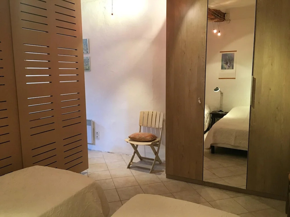 Apartment With 2 Bedrooms In Tourrettes Sur Loup With Wonderful Mountain View 18 Km From The Beach