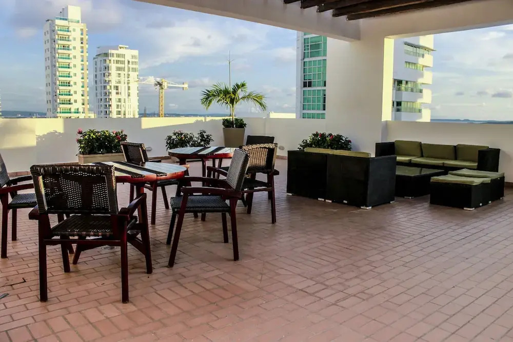 Luxury Ocean View Apartment
