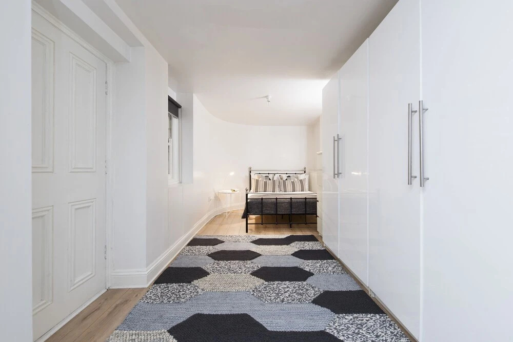 Stunning 1BR Kings Cross Flat!