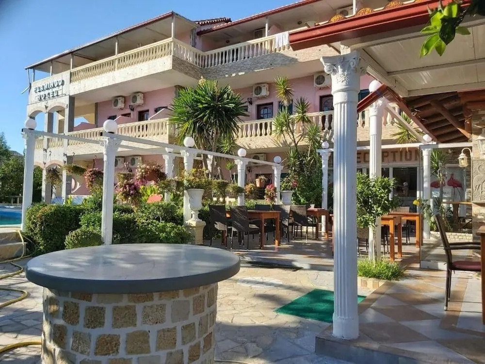 Flamingo Apartments Moraitika Corfu