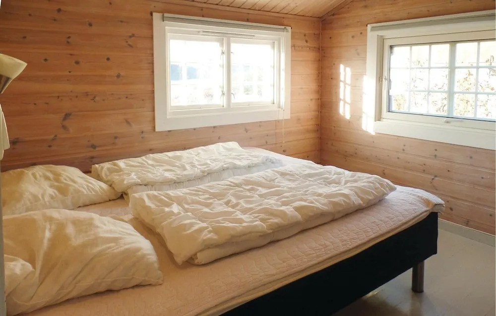 Awesome Home In Farsund With House Sea View